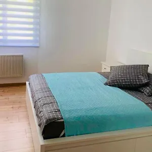 Mym Now In Apartamento Berna